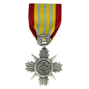 Vietnam Honor Medal 2nd. Class (Full Size Medal)