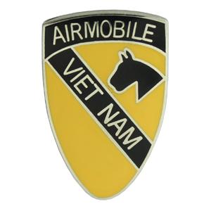 1st Cavalry Division Air Mobile Vietnam Pin