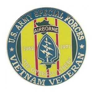 Vietnam Veteran  U.S. Army Special Forces Pin