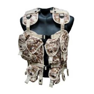 Tactical Assault Vest (Digital Desert)