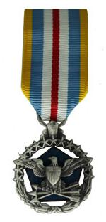 Defense Superior Service Medal (Miniature Size)