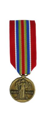 Merchant Marine  WWII Victroy Medal (Miniature Size)