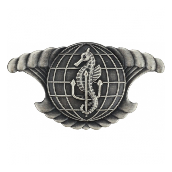 Navy Integrated Undersea's Surveillance Badge Full Size (Silver Oxidized Finish)