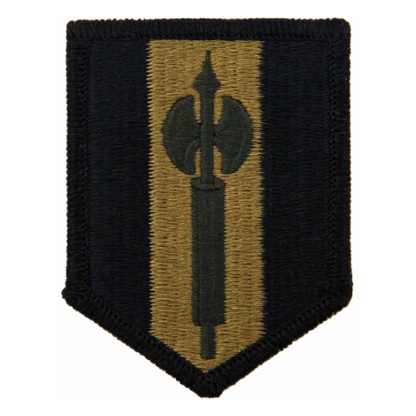 302nd Maneuver Enhancement Brigade Scorpion / OCP Patch With Hook Fastener